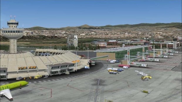 8 erməni hərbi əsiri daşıyan Fransa təyyarəsi İrəvana endi - VİDEO