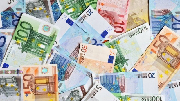 Avro və dolların bu günə olan MƏZƏNNƏSİ 