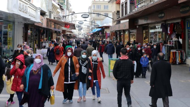 Türkiyədə daha 253 nəfər koronavirusdan vəfat etdi