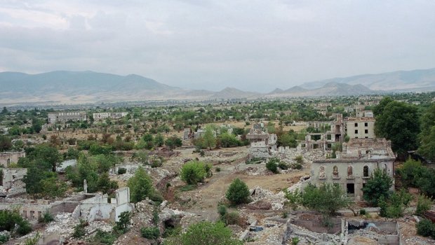 Ermənistanla TƏZMİNAT DAVASI – “Dağılmış evlər ermənilərin hesabına tikilməlidir”