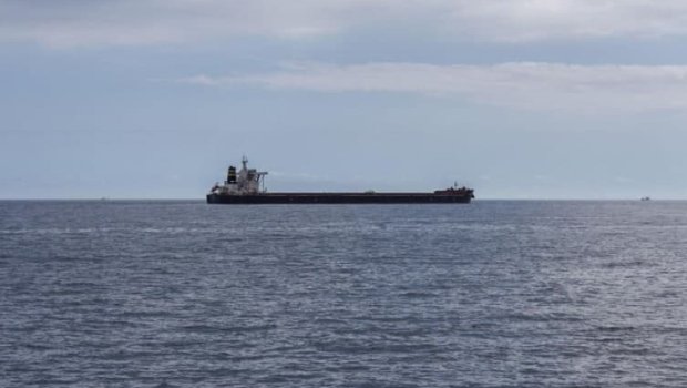 İran silahlı qüvvələri Fars körfəzində iki gəmini saxladı - SƏBƏB