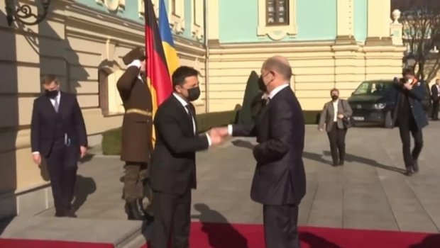 Almaniya kansleri Kiyevə gəldi – Zelenski ilə nəyi müzakirə etdi? - VİDEO
