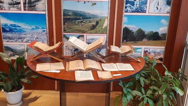 Kitab Bağışlama Günü ilə bağlı maraqlı tədbir - FOTO