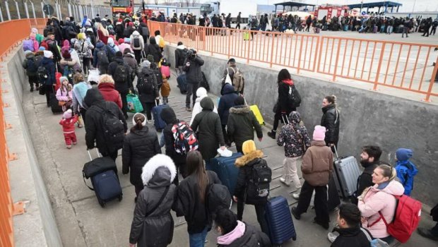 150 mindən çox ukraynalı ölkəni tərk etdi