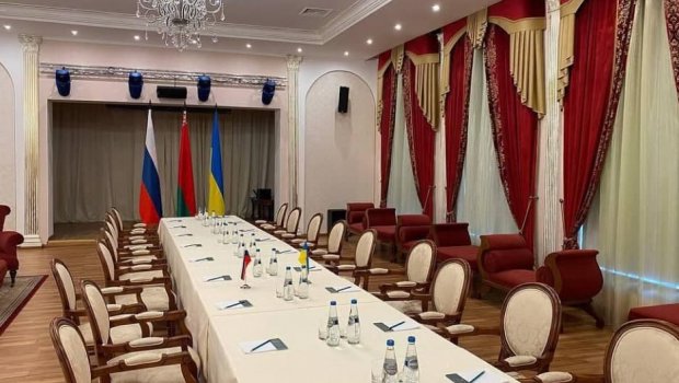 Ukrayna və Rusiya arasında danışıqlar BAŞLADI