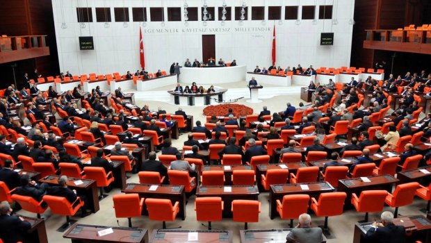 Türkiyə parlamenti xüsusi iclas keçirəcək - Ukrayna ilə bağlı  
