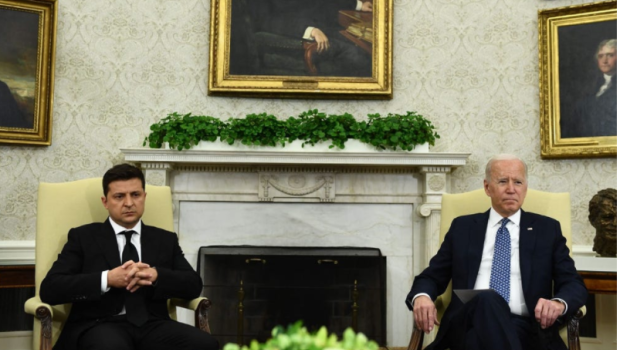 Zelenski təcili ABŞ Prezidenti ilə danışdı - Kiyevdə nə baş verir?