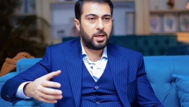 “Bir nəfərin səsi mənim səsimə oxşayır, gedib parklarda mahnı oxuyur” - Namiq Qaraçuxurlu 