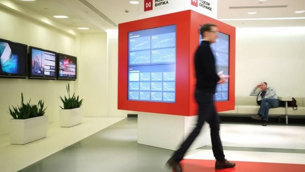 Rusiyada 1 ABŞ dolları 112,35 rubla satılır