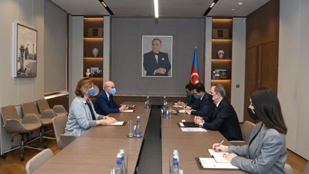 Ceyhun Bayramov BMT-nin icraçı direktoru ilə görüşdü