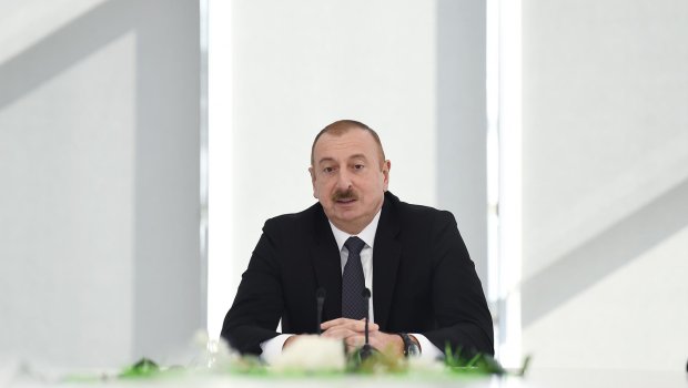 Prezident Azərbaycan qadınlarını təltif etdi - SİYAHI