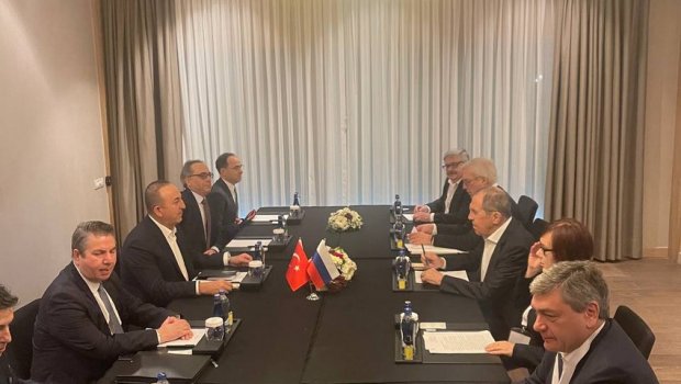 Çavuşoğlu Rusiya XİN başçısı ilə görüşdü