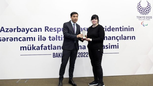 Azərbaycanın tanınmış idmançıları mükafatlandırıldı - FOTO