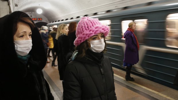 Moskvada qeyri-adi qərar: Metroda maska taxan cərimələnəcək