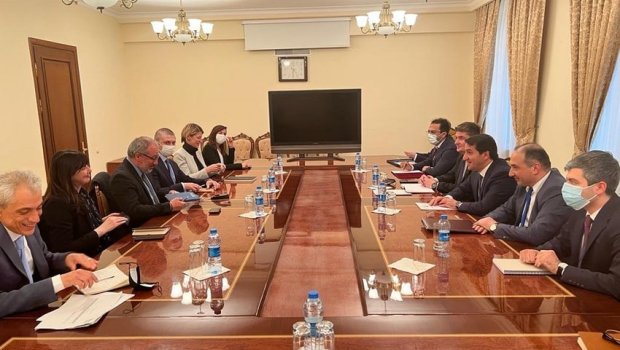 Hikmət Hacıyev BMT rəsmisi ilə Ermənistanın Azərbaycana vurduğu ekoloji ziyanını müzakirə etdi