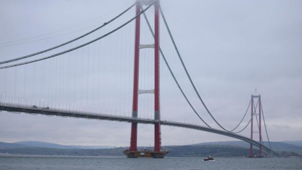 Dardanel boğazında 