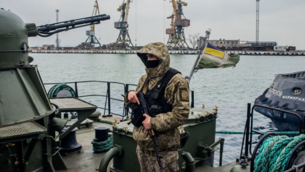Ukrayna Azov dənizinə çıxışı itirdi