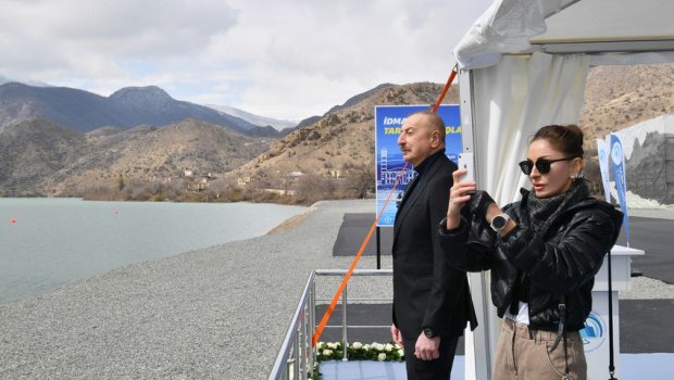 Prezident və xanımı Suqovuşanda avarçəkənlərin məşqini seyr etdi - FOTO/VİDEO