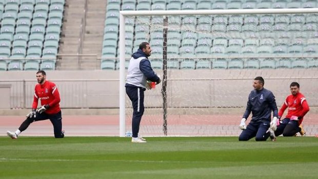 Kamran Ağayev məşqçi kimi debüt etdi - FOTO