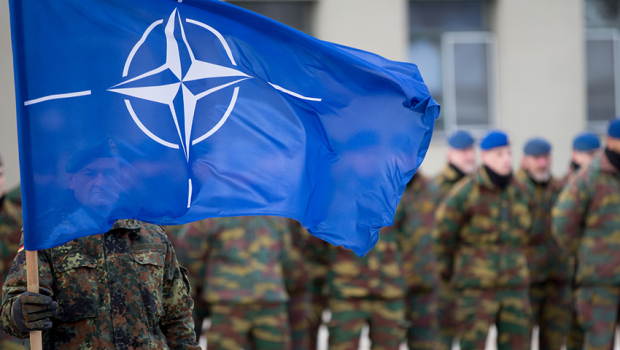 NATO Rusiya ilə sərhədə əlavə qoşun göndərdi - VİDEO