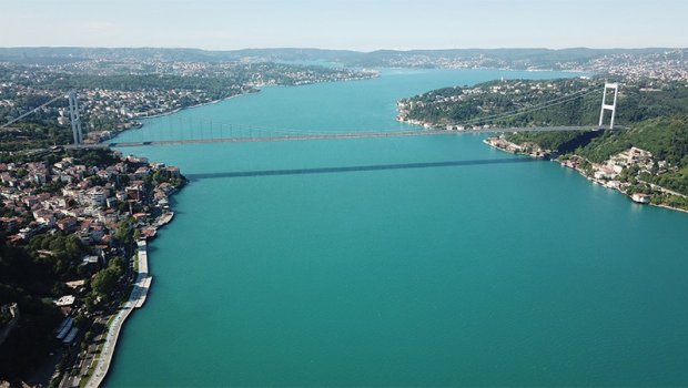 İstanbul boğazında hərəkət bərpa olundu
