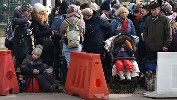 Ukraynalı qaçqınların sayı 3,7 milyonu ötdü