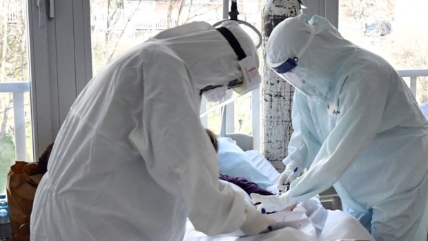 Türkiyədə daha 64 koronavirus xəstəsi vəfat etdi