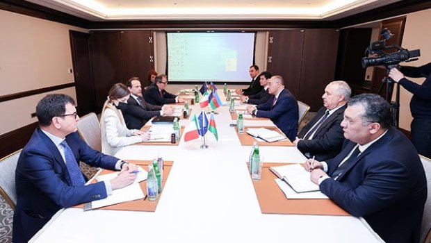 DGK sədri italiyalı həmkarı ilə görüşdü - FOTO