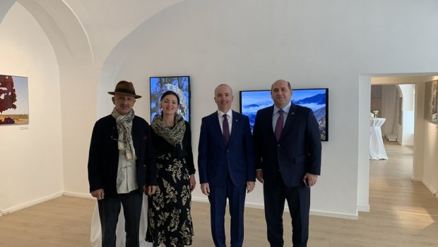 Azərbaycan Prezidentinin xüsusi nümayəndəsi Vyanaya getdi - FOTO