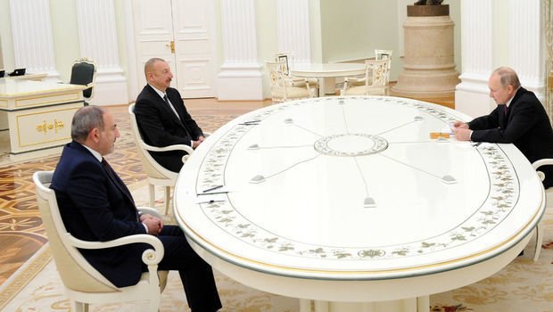 Putin İlham Əliyev və Paşinyanla Qarabağdakı vəziyyəti müzakirə etdi