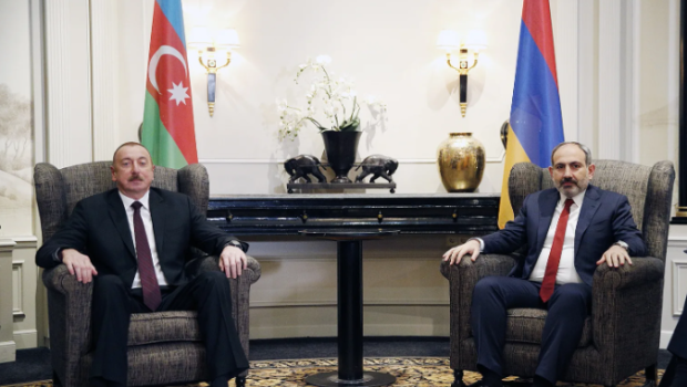 İlham Əliyevlə Paşinyan arasında görüşün başlama saatı açıqlandı