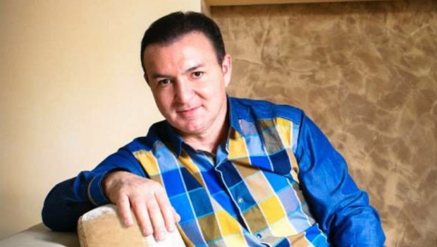 Vasifdən qadın ifaçıya SƏRT SÖZLƏR – “Hara aparıb pulunu verməmişəm?”