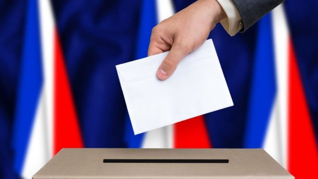 Fransada bu gün prezident seçkiləri keçiriləcək