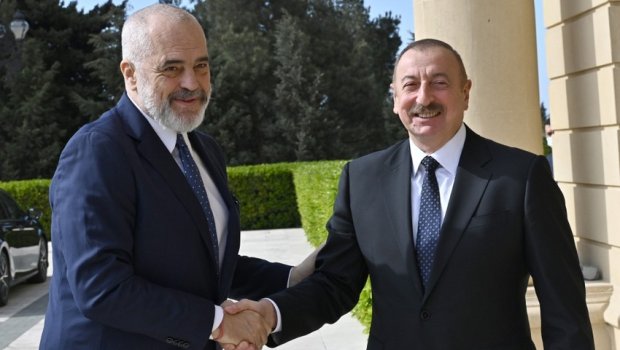 İlham Əliyevlə Albaniyanın Baş nazirinin təkbətək görüşü keçirildi - FOTO