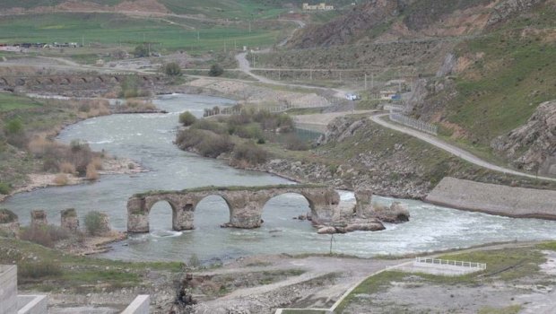 Araz çayının üzərində “Xudafərin” və “Qız Qalası” SES-ləri kimdən ötrü tikilir? – TƏHLİL