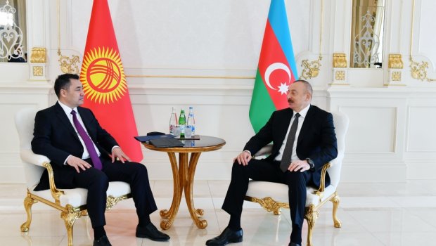 Azərbaycan və Qırğızıstan prezidentlərinin təkbətək görüşü BAŞLADI - FOTO/VİDEO