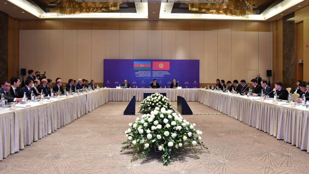 Mikayıl Cabbarov Qırğızıstan prezidenti ilə bu məsələləri müzakirə etdi - FOTO