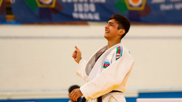 Yeniyetmə cüdoçularımız Fransada 7 medal qazandı - Yarışın ilk günündə