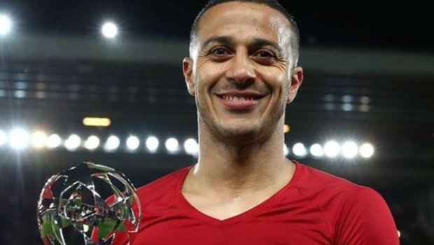 Tyaqo Alkantara həftənin ən yaxşısı seçildi - Çempionlar Liqası