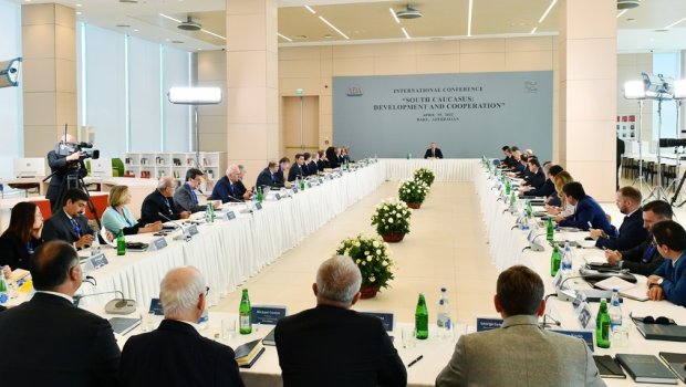 Prezident iranlı nümayəndəni faktlarla susdurdu: 