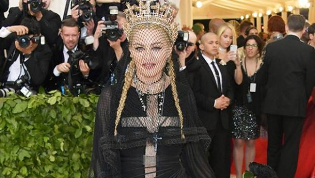 Madonna Papa ilə görüşmək istəyir: 