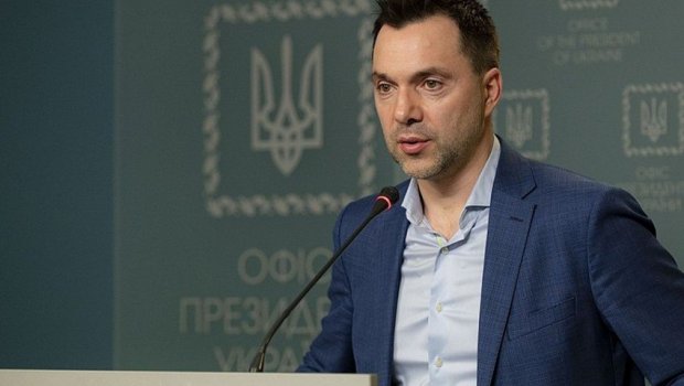 Arestoviç: “Putin açıqlamaları ilə nüvə müharibəsi ehtimallarına \