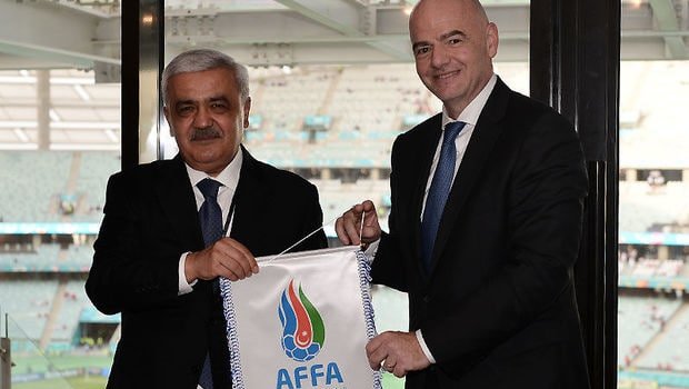 FIFA prezidenti Rövnəq Abdullayevdən bunu xahiş etdi - FOTO