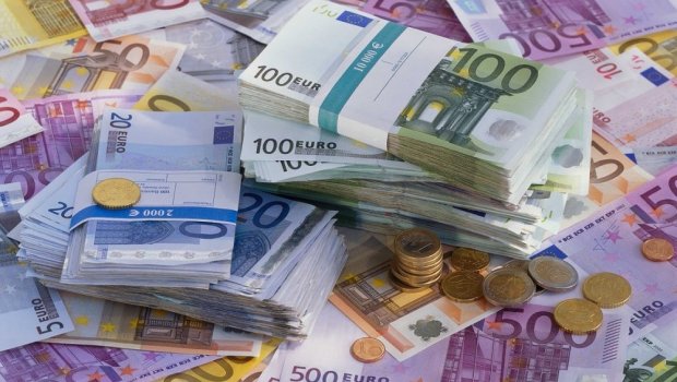 Avronun gələcəyi ilə bağlı BƏDBİN PROQNOZ – Manat ucuzlaşacaqmı?