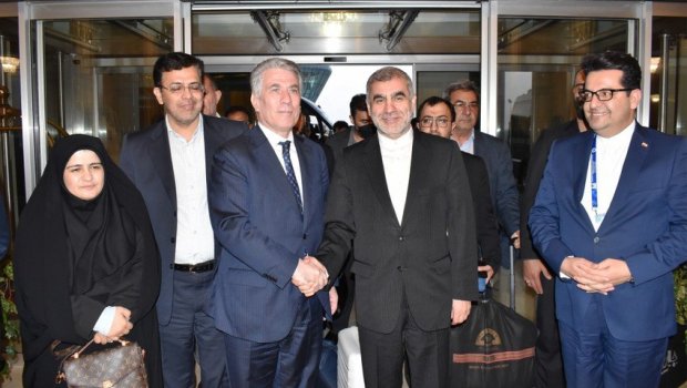 İran parlamentinin vitse-spikeri Bakıya gəldi - FOTO