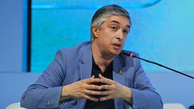 Rövşən Əsgərov Rusiyanı tərk etməsinin SƏBƏBİNİ açıqladı  