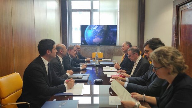Ceyhun Bayramov italiyalı rektorla görüşdü - FOTO