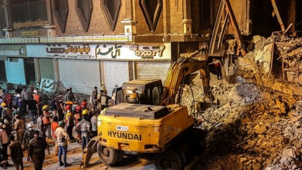 İrandakı bina uçqununun görüntüləri – ANBAAN VİDEO
