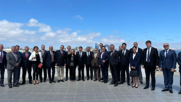 Hikmət Hacıyev Avropa İttifaqı səfirləri ilə görüşdü