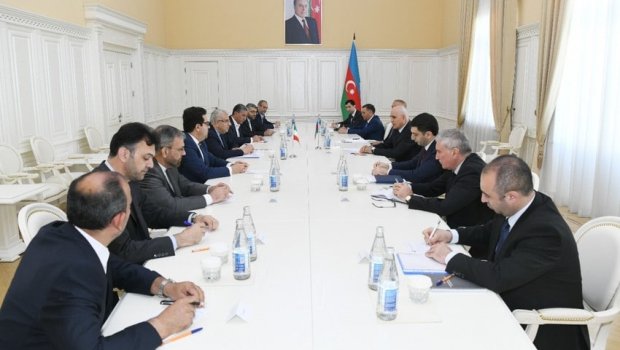 Şahin Mustafayev İranın neft naziri ilə görüşdü